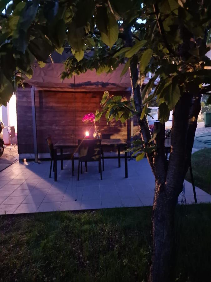 Apartments Poretti For 2,In Center Parking Free In The Yard,6 Min Beach Walk Rovinj Exteriér fotografie