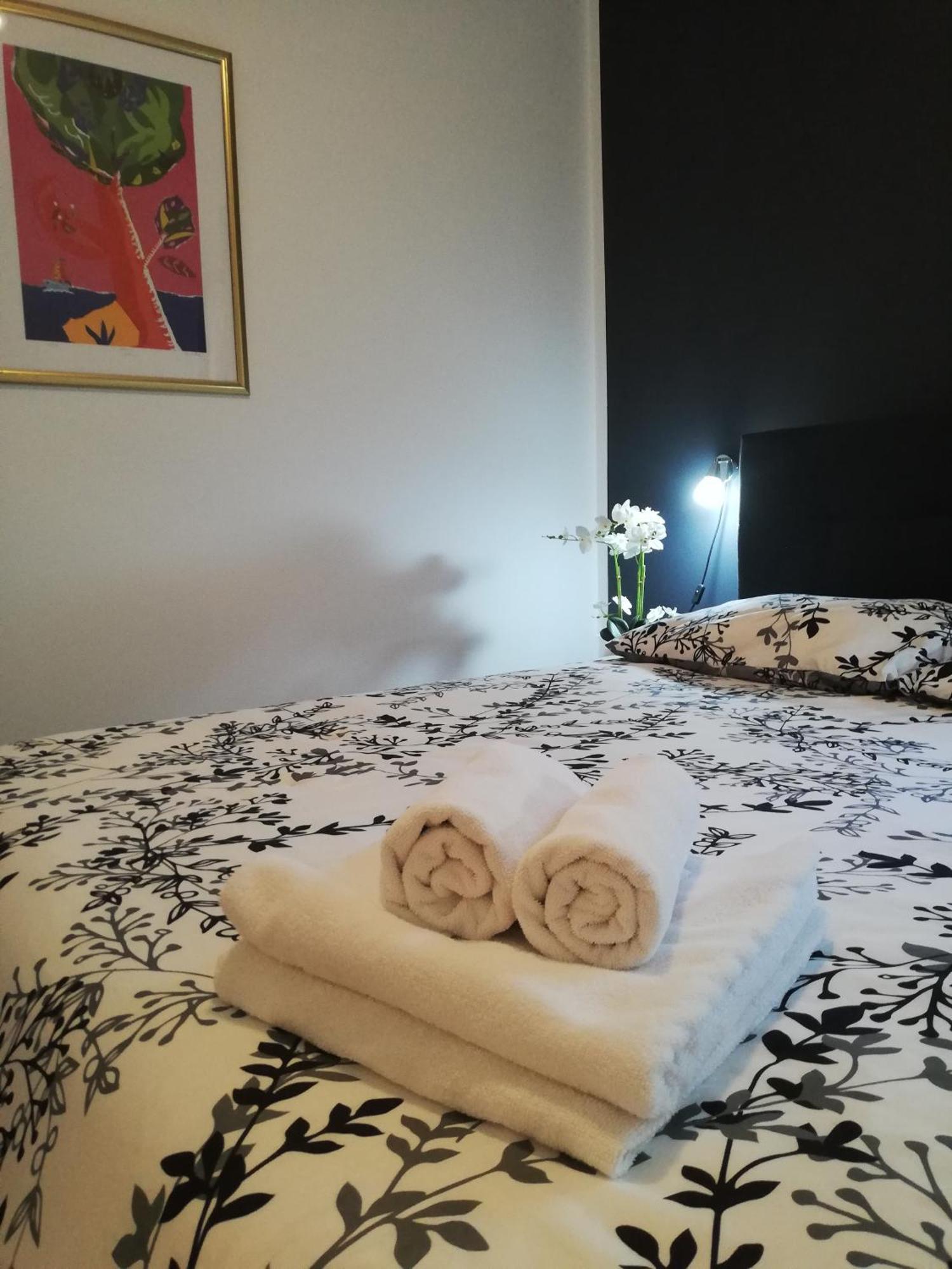 Apartments Poretti For 2,In Center Parking Free In The Yard,6 Min Beach Walk Rovinj Exteriér fotografie