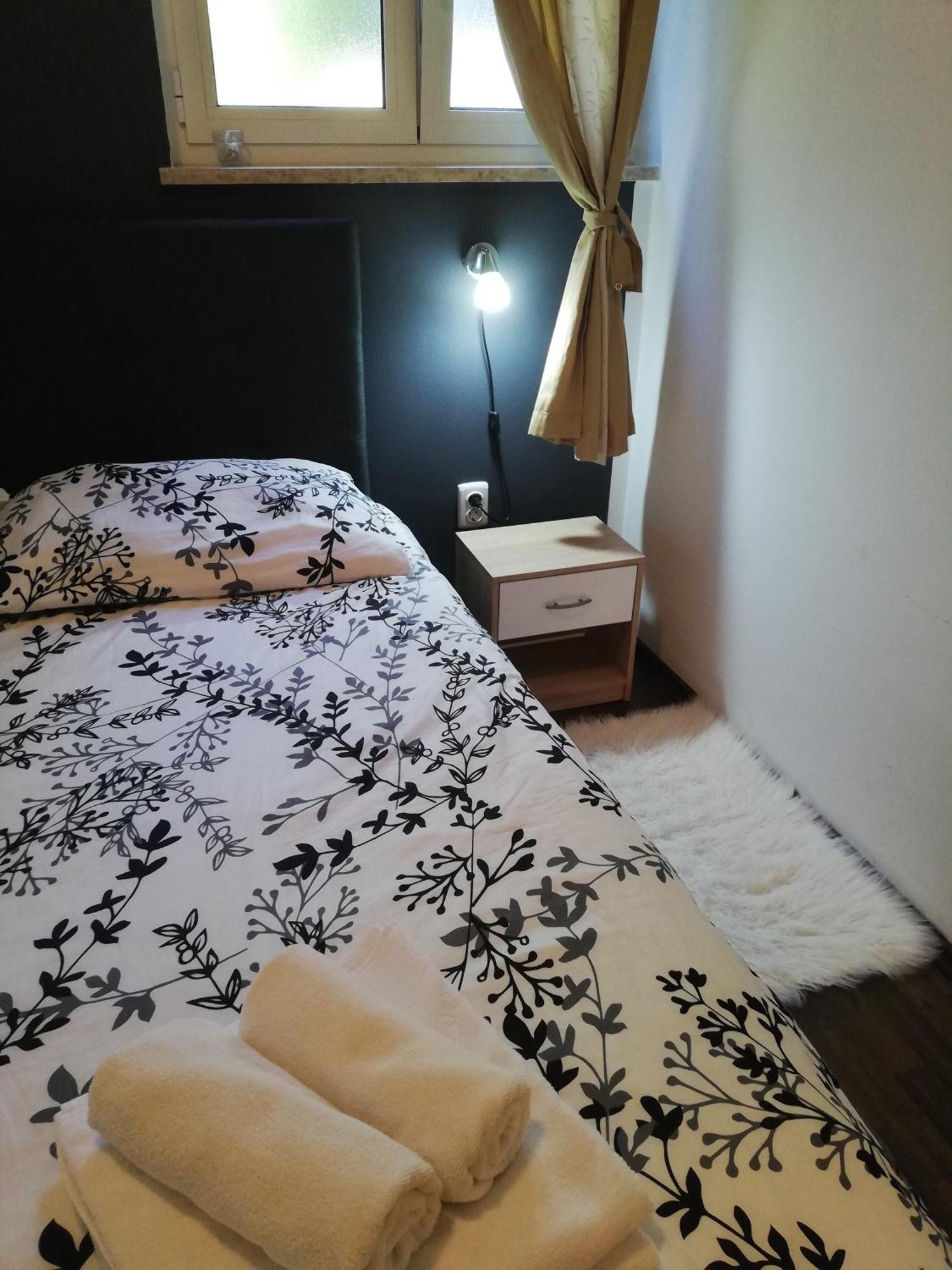 Apartments Poretti For 2,In Center Parking Free In The Yard,6 Min Beach Walk Rovinj Exteriér fotografie